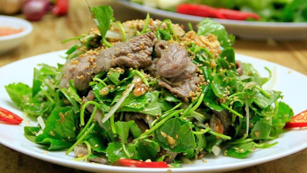 How to make nộm rau má bắp bò salad?