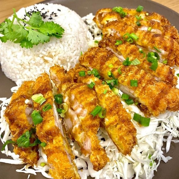 Cách làm cơm Tonkatsu Nhật Bản thơm ngon chuẩn vị đơn giản tại nhà