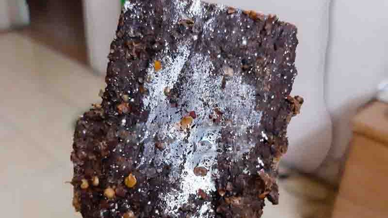 Xử l&yacute; thịt mới bị mốc trắng