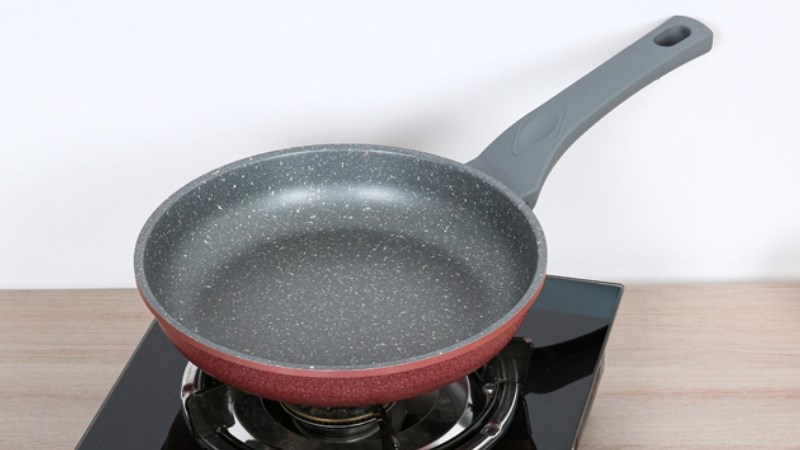 Chảo nh&ocirc;m chống d&iacute;nh đ&aacute;y từ Sunhouse SBD24MP/SBD28MP