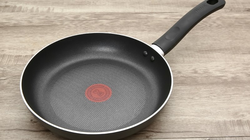 Chảo nh&ocirc;m chống d&iacute;nh đ&aacute;y từ Tefal Only Cook G1640495/G1640695/G1340495/G1340695
