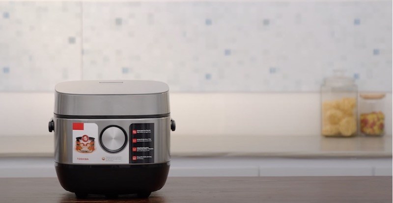 nồi cơm điện cao tần Toshiba 1 l&iacute;t RC-10IP1PV