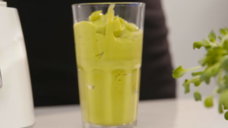 Sinh tố bơ xo&agrave;i