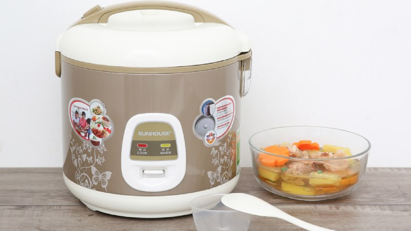 Nồi cơm điện Sunhouse 1.8 l&iacute;t SHD 8616