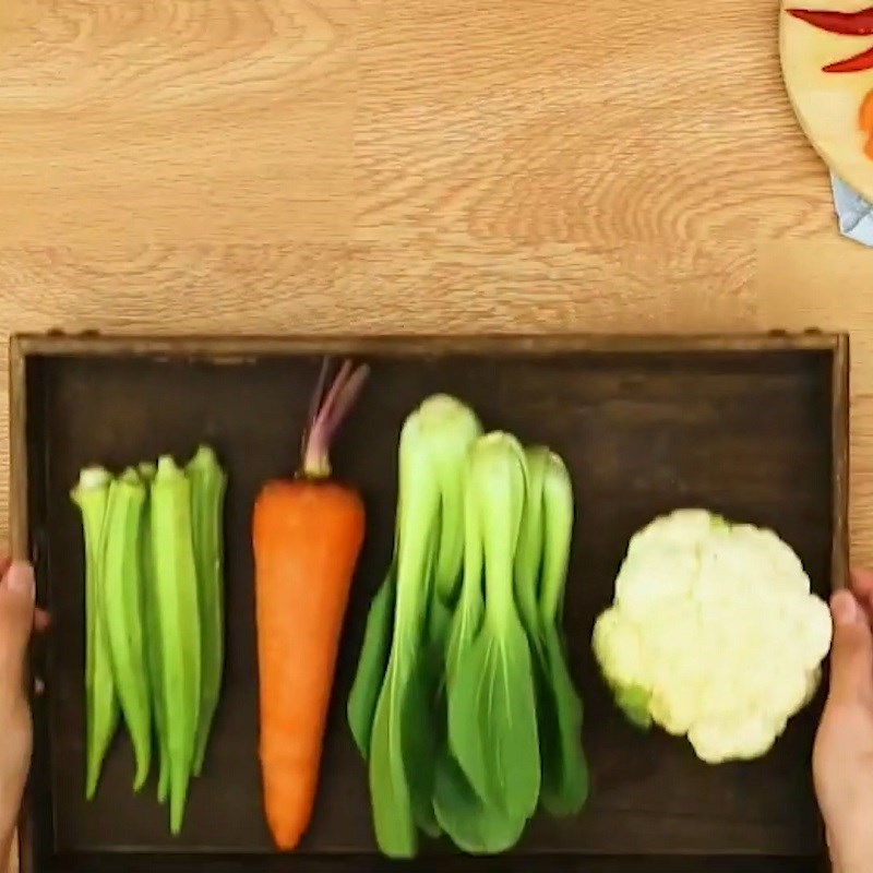 Bước 1 Sơ chế nguyên liệu Hướng dẫn nấu ăn với nồi cơm 2 ngăn đa năng Sharp 1.8 lít KN-TC50VN-SL