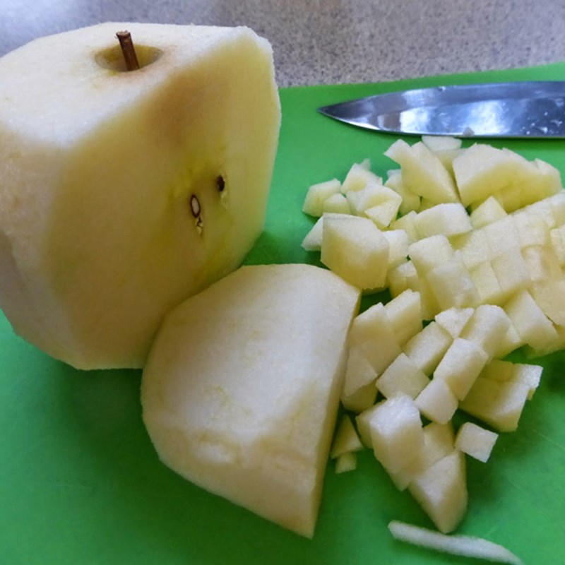 Bước 1 Sơ chế nguyên liệu Sinh tố táo vú sữa