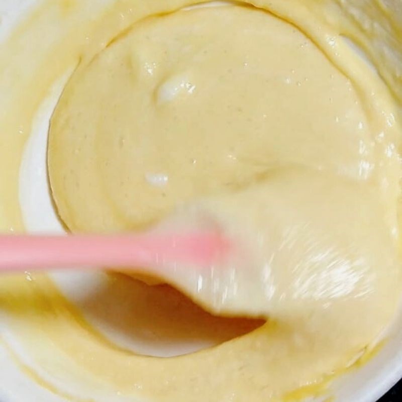 Bước 3 Trộn hỗn hợp lòng trắng và lòng đỏ Bánh pancake phô mai