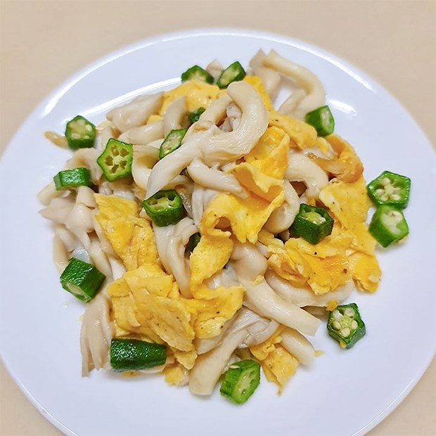 Nấm bào ngư xào trứng