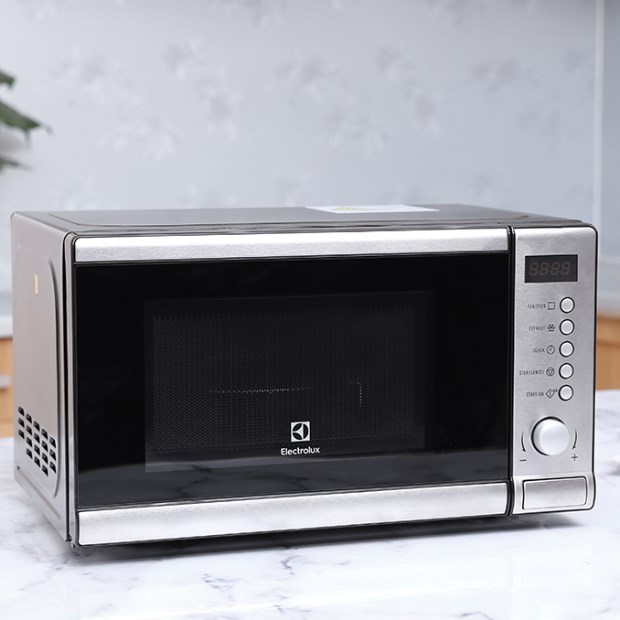 So sánh các loại lò vi sóng Electrolux