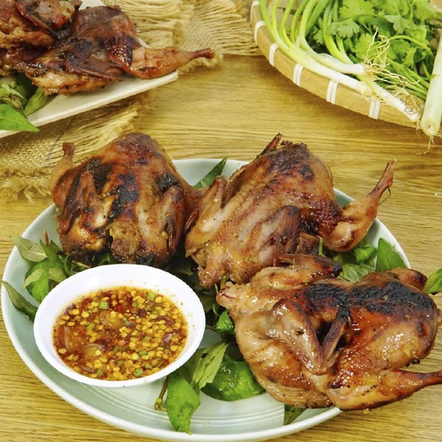 Nướng chim cút bằng nồi chiên không dầu, lò nướng
