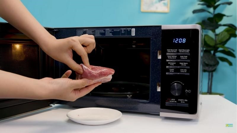 Review l&ograve; vi s&oacute;ng SAMSUNG MG23K3575AS