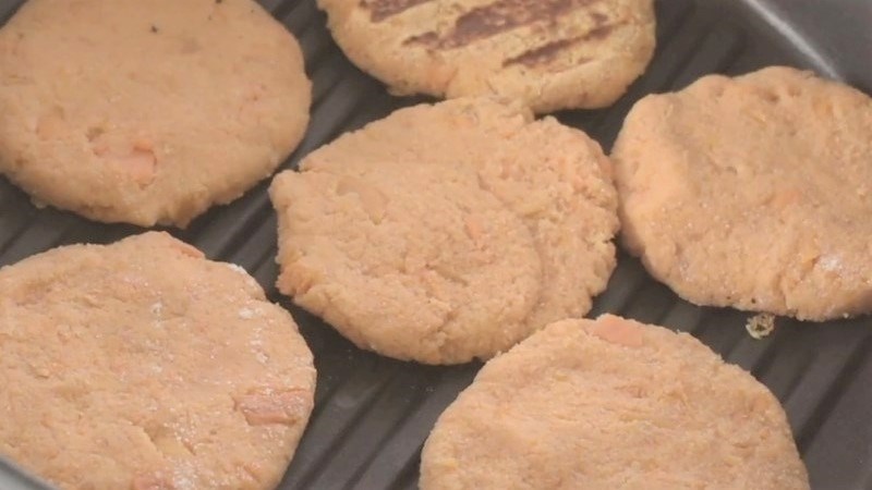 Ưu điểm l&agrave;m b&aacute;nh yến mạch bằng nồi chi&ecirc;n kh&ocirc;ng dầu