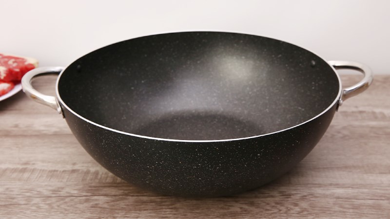 Nhược điểm của chảo s&acirc;u chi&ecirc;n ngập dầu