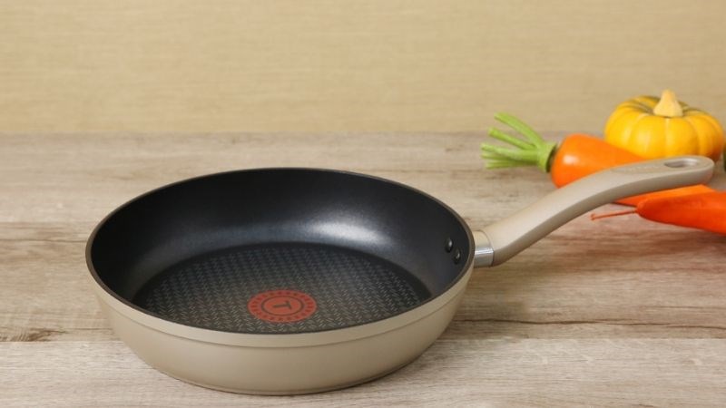 Chảo nhôm chống dính đáy từ 28 cm Tefal H9100614