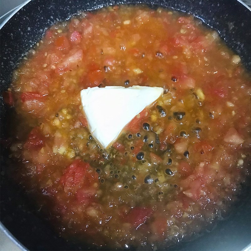 Bước 3 Làm tôm sốt cà chua Tôm sốt cà chua phô mai