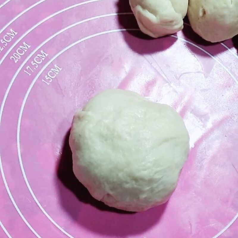 Bước 3 Tạo hình bánh Cách làm bánh papparoti nhân bơ mặn