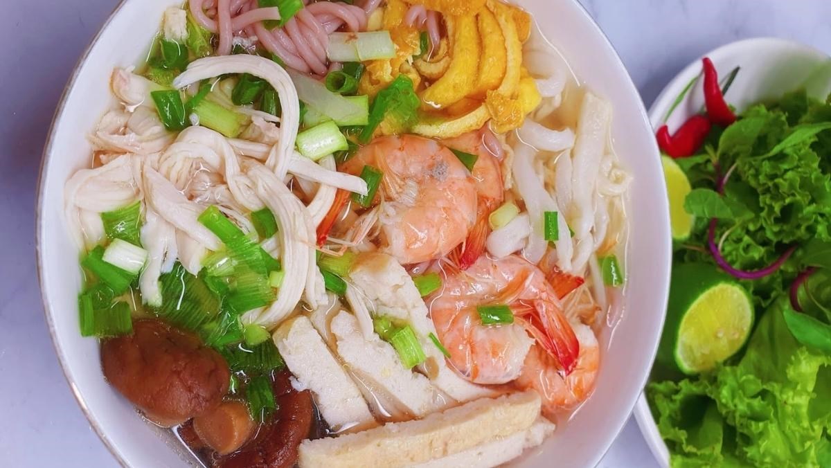 Bún thang eat clean