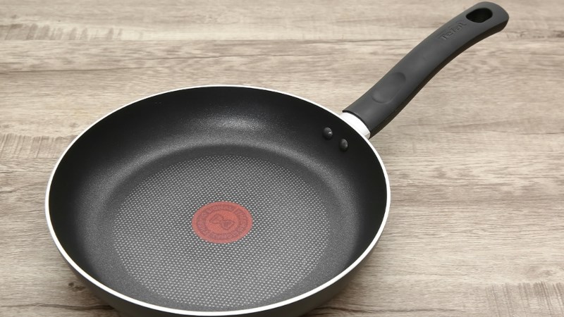 Chảo nhôm chống dính đáy từ Tefal Only Cook G1640495/G1640695