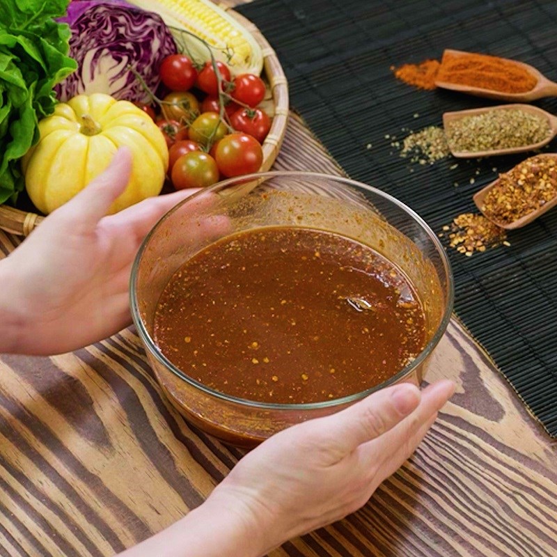 Bước 1 Trộn sốt ướp Sốt ướp BBQ