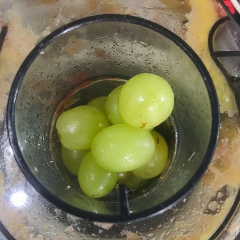 Bước 2 Ép nho Nước ép nho xanh hạt chia