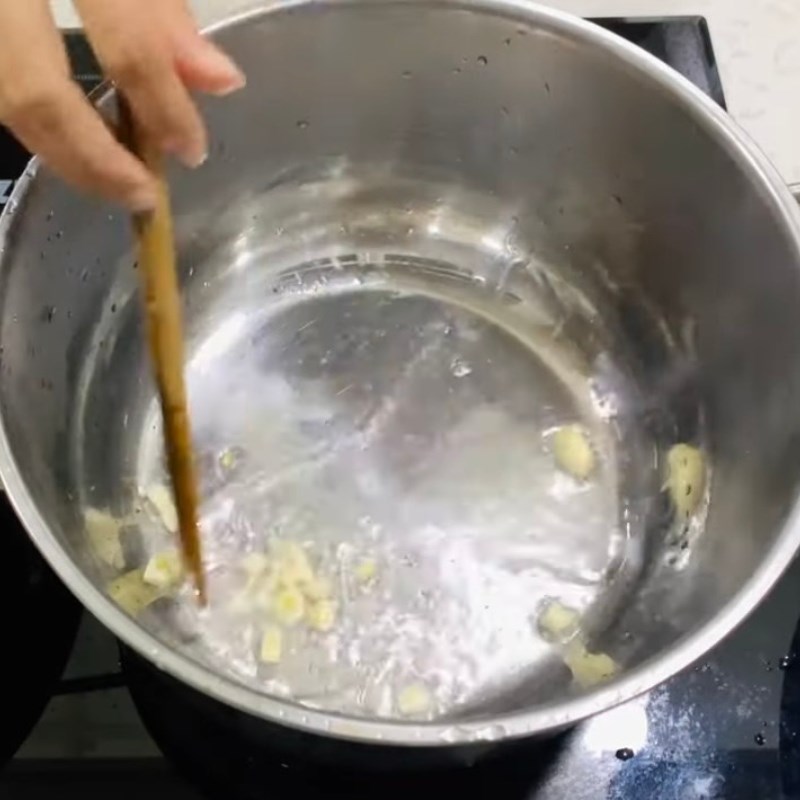 Bước 2 Làm vịt xào lăn Vịt xào lăn (công thức được chia sẻ từ người dùng)