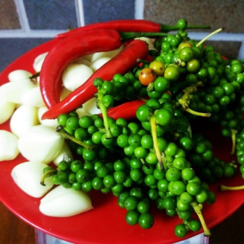 Bước 1 Sơ chế nguyên liệu Cá ngừ ngâm mắm (công thức chia sẻ từ người dùng)