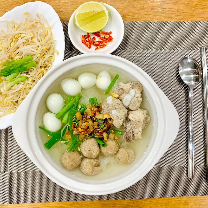 Bước 5 Thành phẩm Hủ tiếu bò viên sườn non (Công thức được chia sẻ từ người dùng)