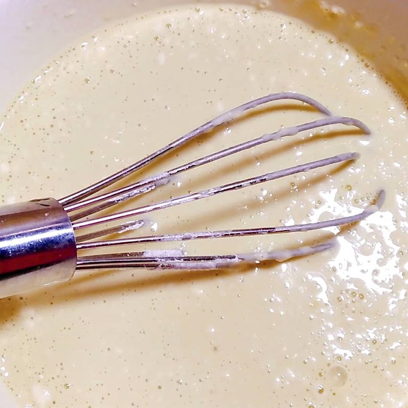 Bước 1 Trộn bột Bánh crepe sầu riêng healthy