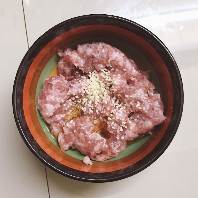 Bước 1 Ướp thịt băm Thịt băm xào trứng