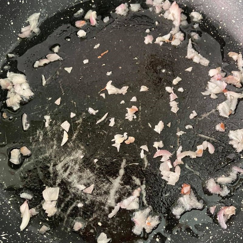 Bước 3 Xào rau cải xanh và tôm mực Mì xào tôm mực