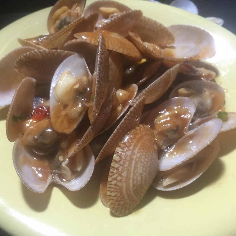 Bước 3 Thành phẩm Sò lụa xào me