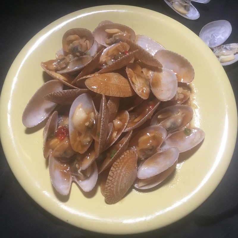 Bước 3 Thành phẩm Sò lụa xào me