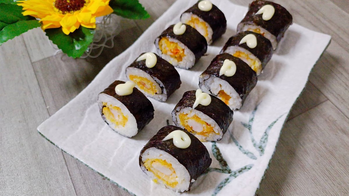 Sushi tôm tempura chiên giòn