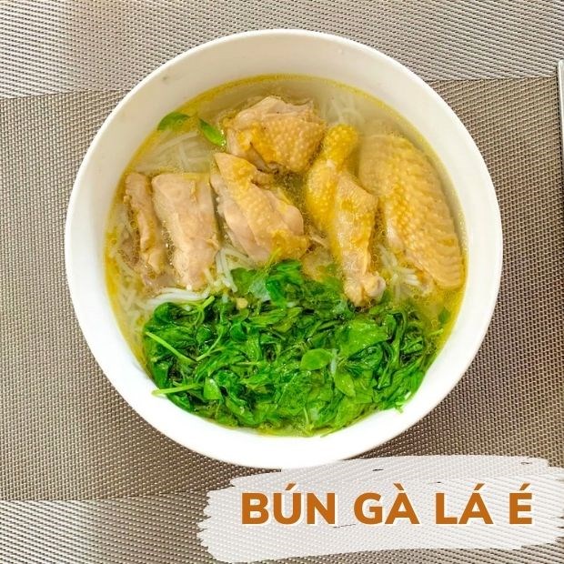 Bún Gà Lá É - Hành Trình Từ Nguyên Liệu Tươi Nguyên Đến Món Ăn Đậm Đà Và Thơm Ngon