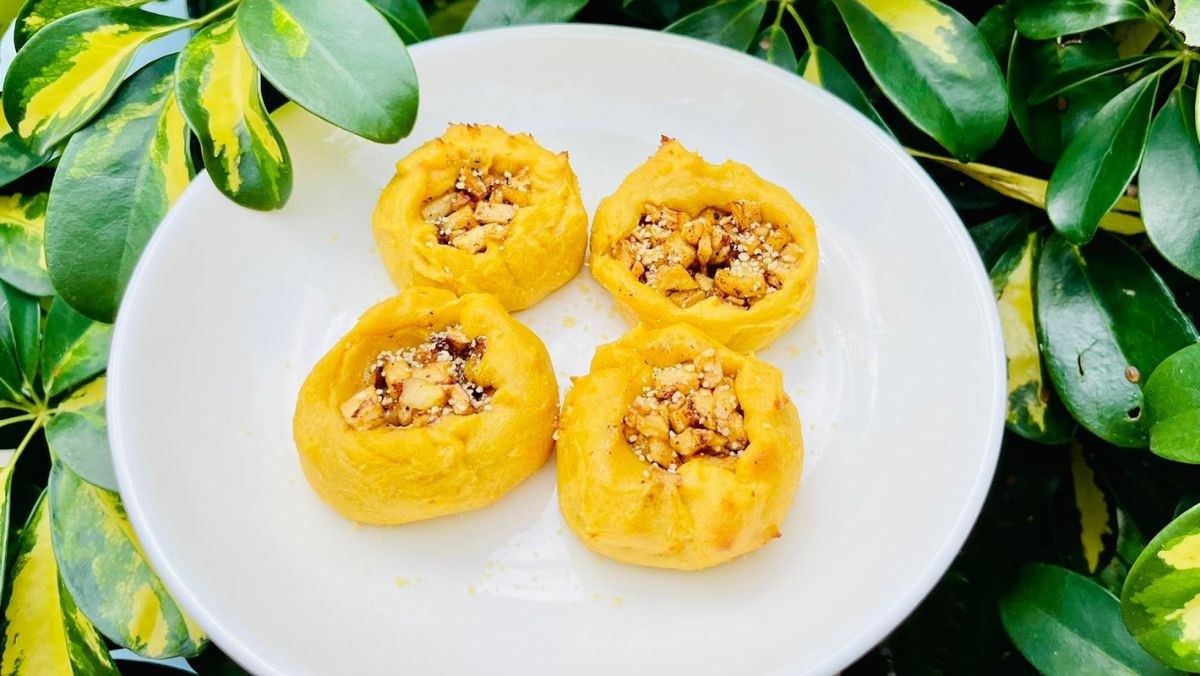 Bánh khoai lang nướng nhân táo quế