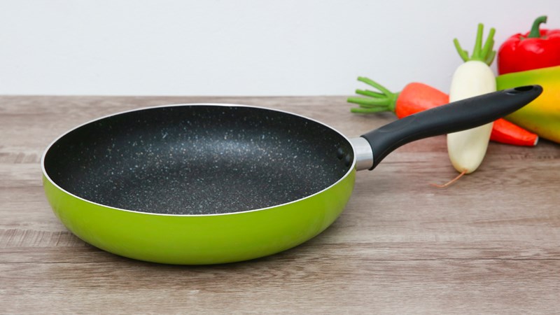 Chảo nh&ocirc;m chống d&iacute;nh đ&aacute;y từ Sunhouse 26cm SHG1126MGB