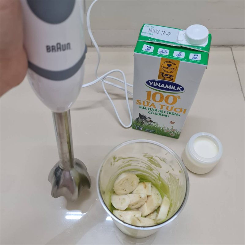 Bước 2 Xay sinh tố Sinh tố bơ chuối