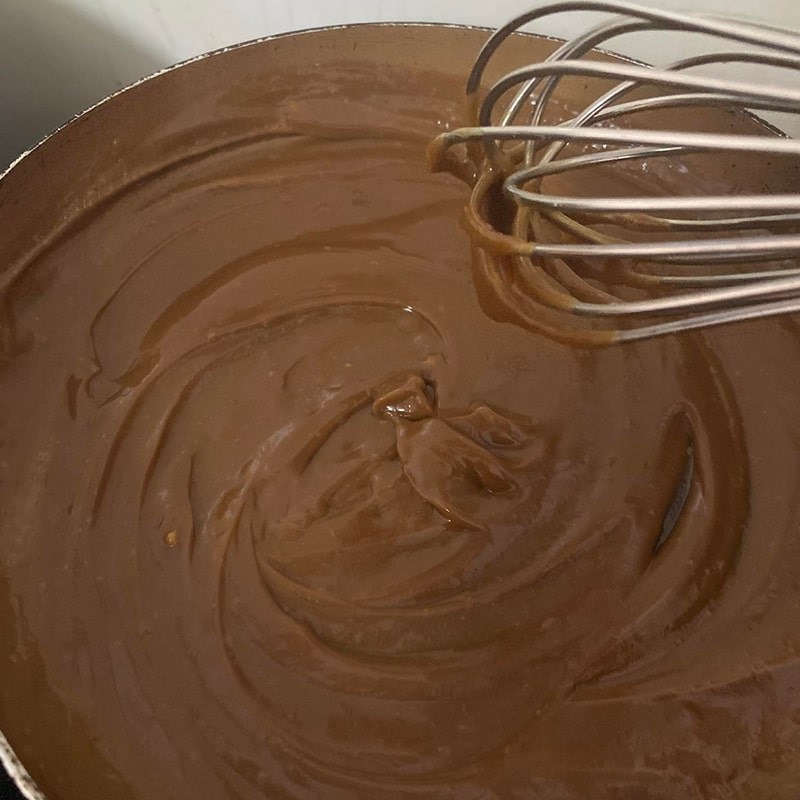 Bước 4 Đánh kem trà sữa Bánh bông lan trân châu đường đen (Công thức được chia sẻ từ người dùng)