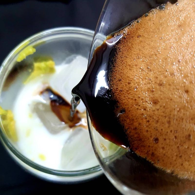 Bước 3 Làm cà phê bơ Cà phê bơ