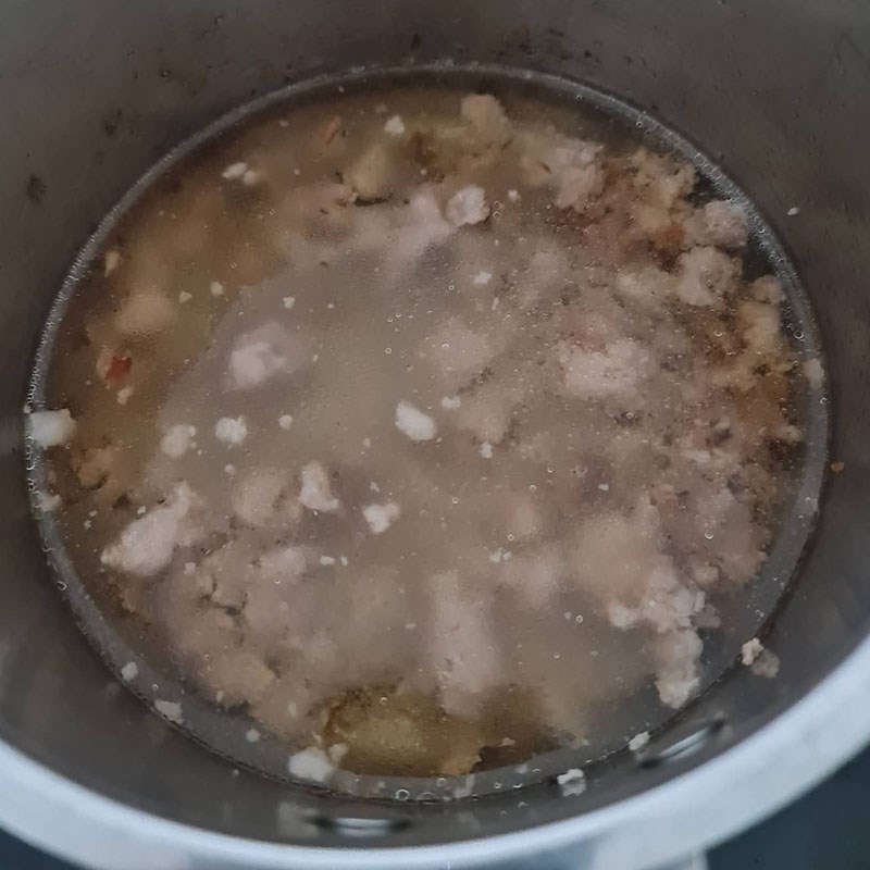Bước 2 Nấu canh Canh hẹ đậu hũ thịt bằm