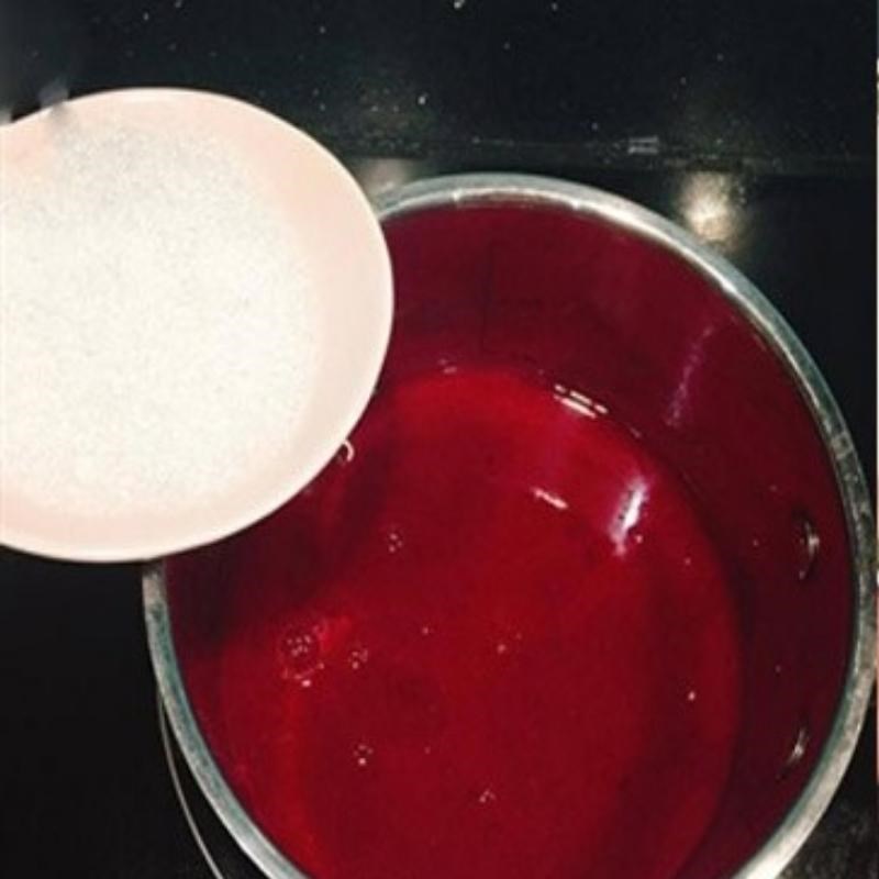 Bước 3 Nấu siro thanh long Siro thanh long