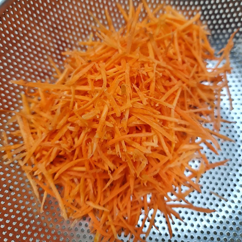 Bước 1 Sơ chế nguyên liệu Chả cuốn lá xương sông (Công thức được chia sẻ từ người dùng)