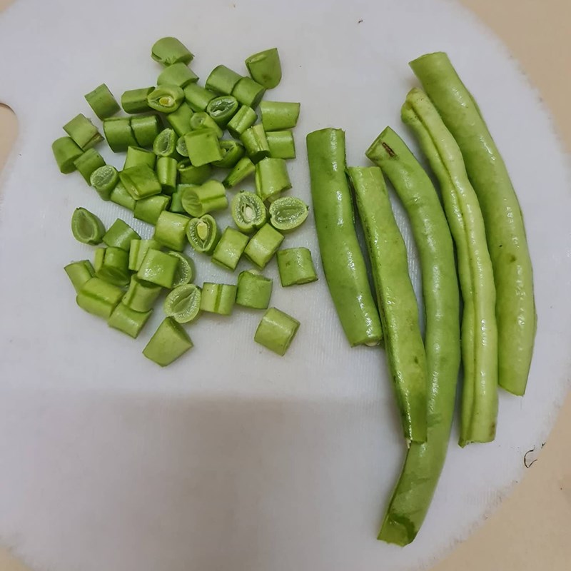 Bước 1 Sơ chế nguyên liệu Cơm chay lá sen (Công thức được chia sẻ từ người dùng)