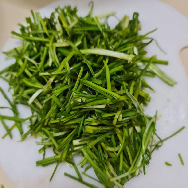 Bước 1 Sơ chế nguyên liệu Canh hẹ đậu hũ thịt bằm