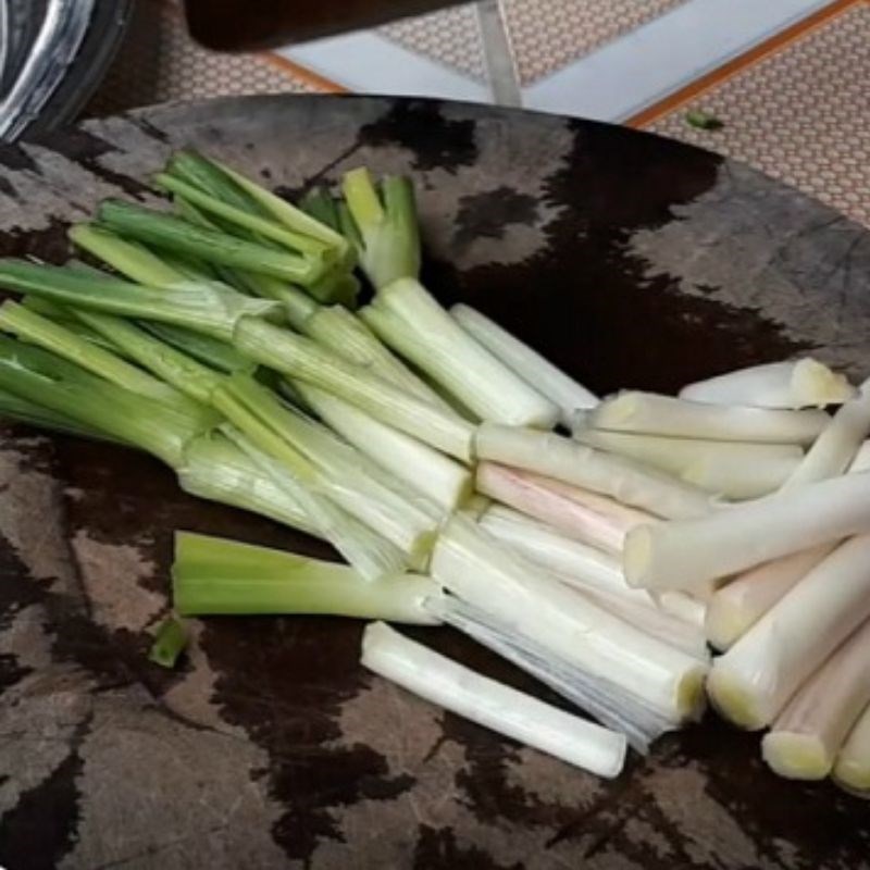 Bước 1 Sơ chế rau củ Cá chim hấp bia