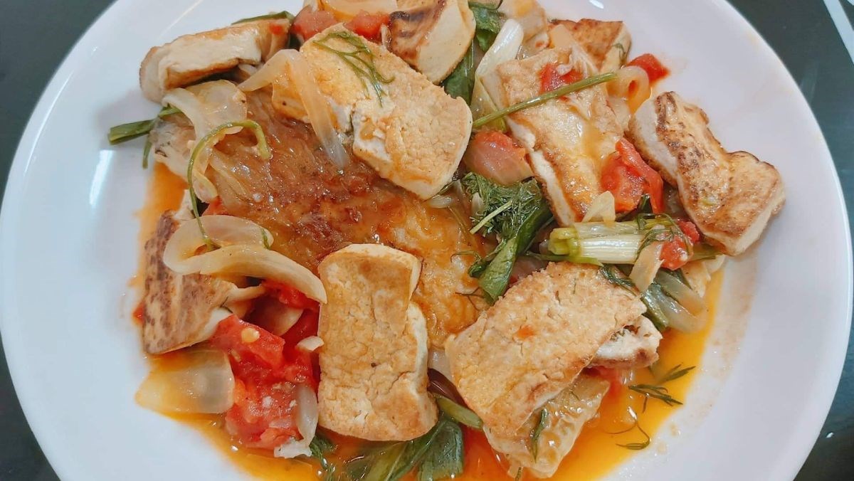 Cá chép sốt cà chua đậu hũ