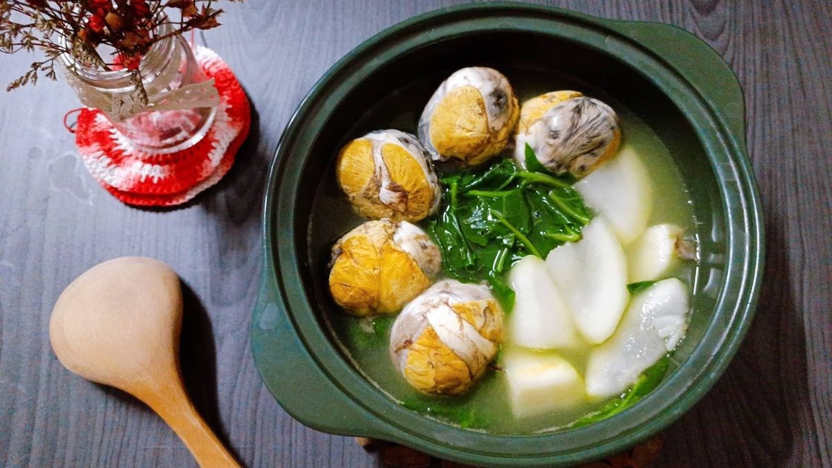 Hột vịt lộn om bầu