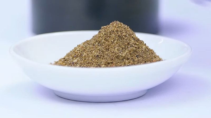 Tiêu xay bằng máy xay ép đa năng Mishio MK-197