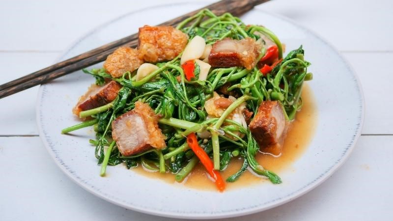 Rau nh&uacute;t d&ugrave;ng để x&agrave;o