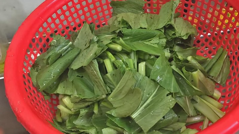 Rau sau khi đã được rửa sạch